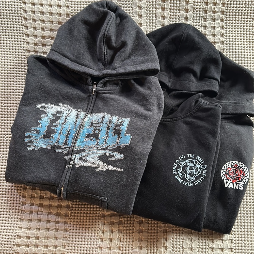 Vans & O’Neill hoodies